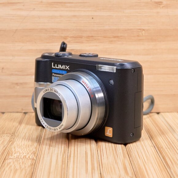Panasonic LUMIX DMC-LZ5 6MP Digital Camera, 6x Optical Zoom, Made in Japan - Picture 4 of 9